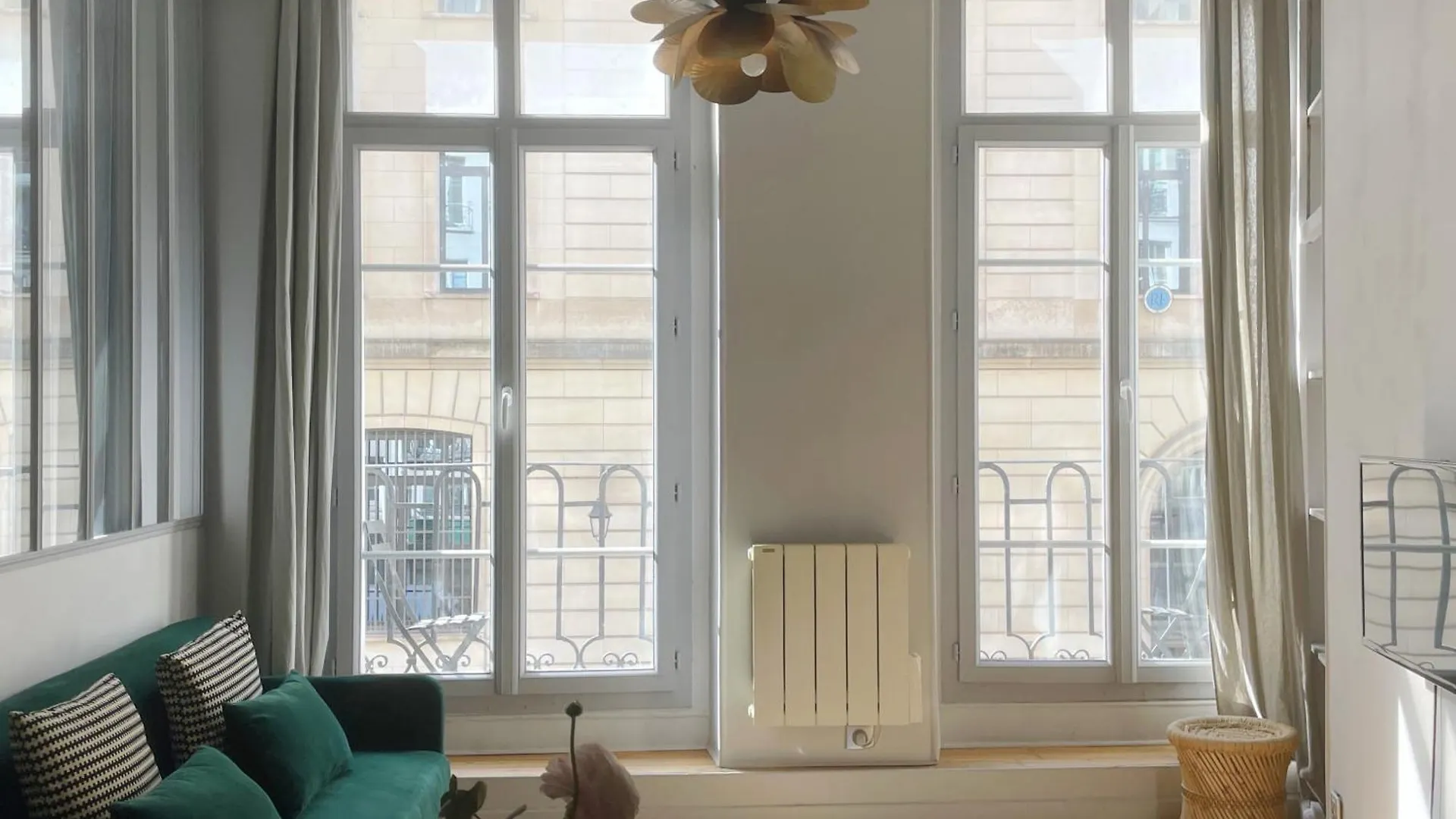 Superbe Appartement A 5Mins Du Louvre 파리 프랑스